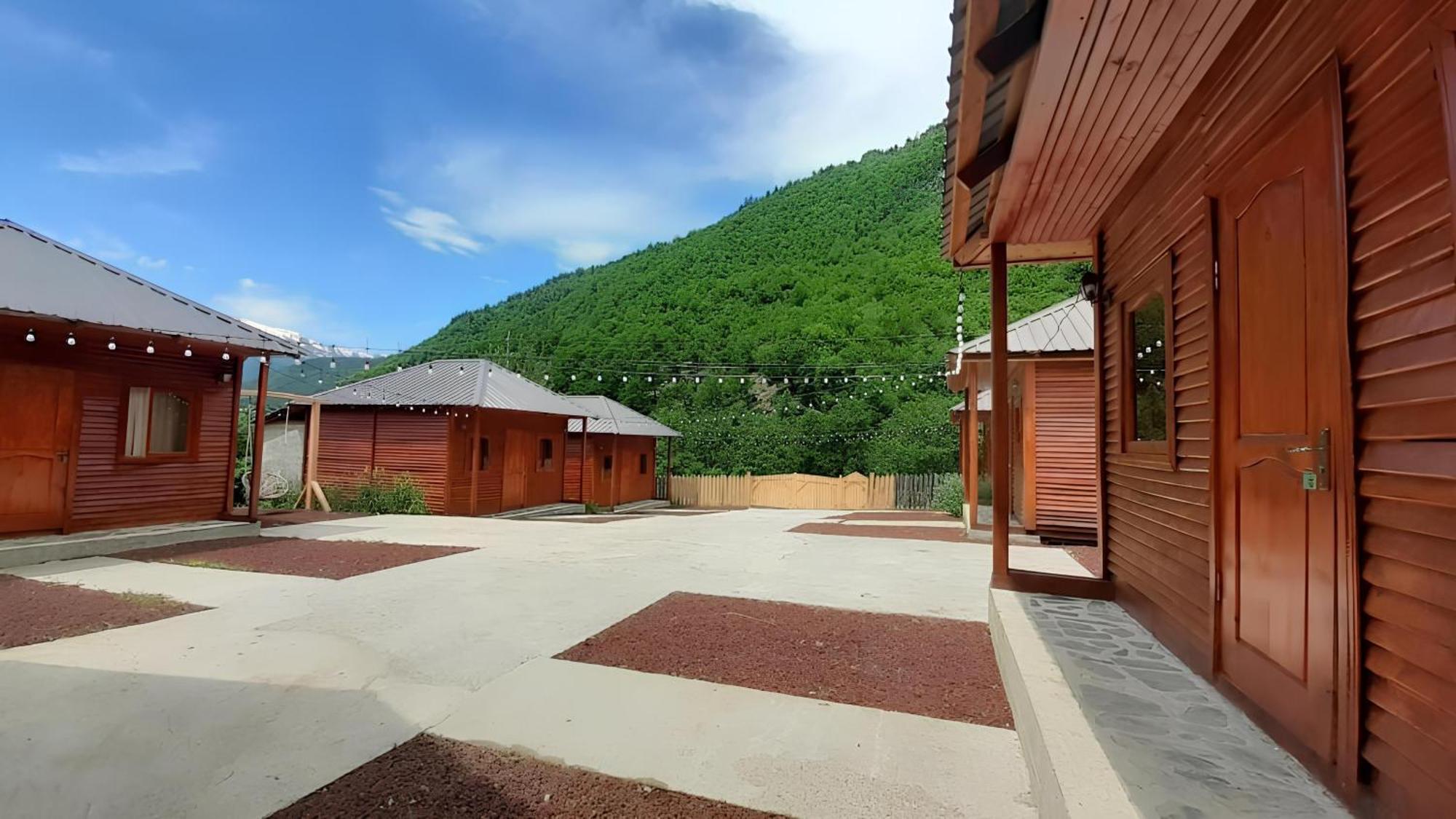 Guest House Ushba Gate Mestia Exterior foto
