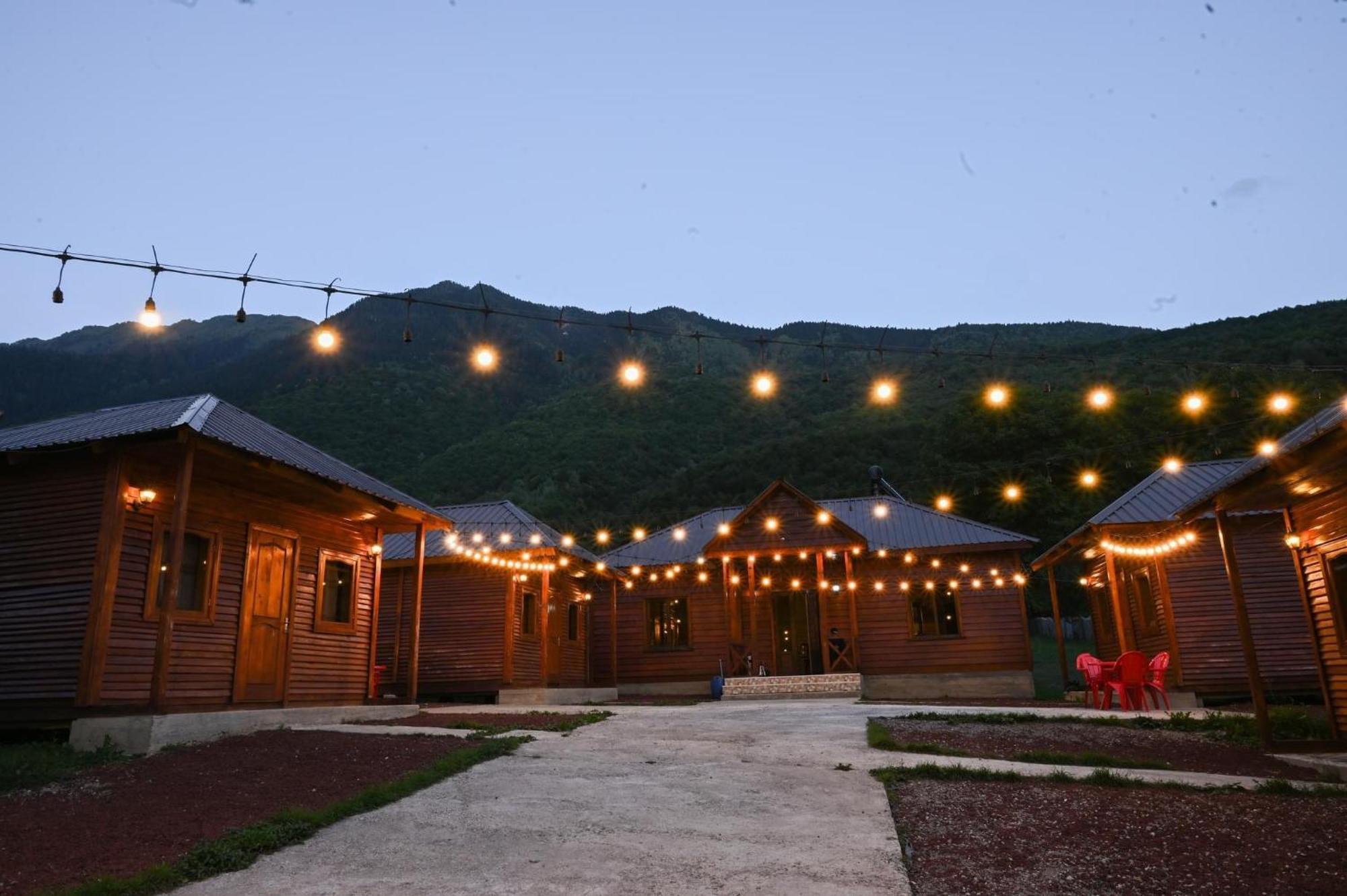 Guest House Ushba Gate Mestia Exterior foto